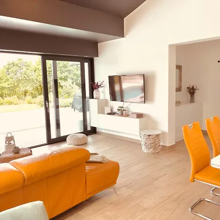 Mala Oaza Ferienhaus